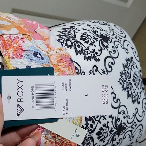 Island Hops Halter Tube Top - Picture 5 of 6